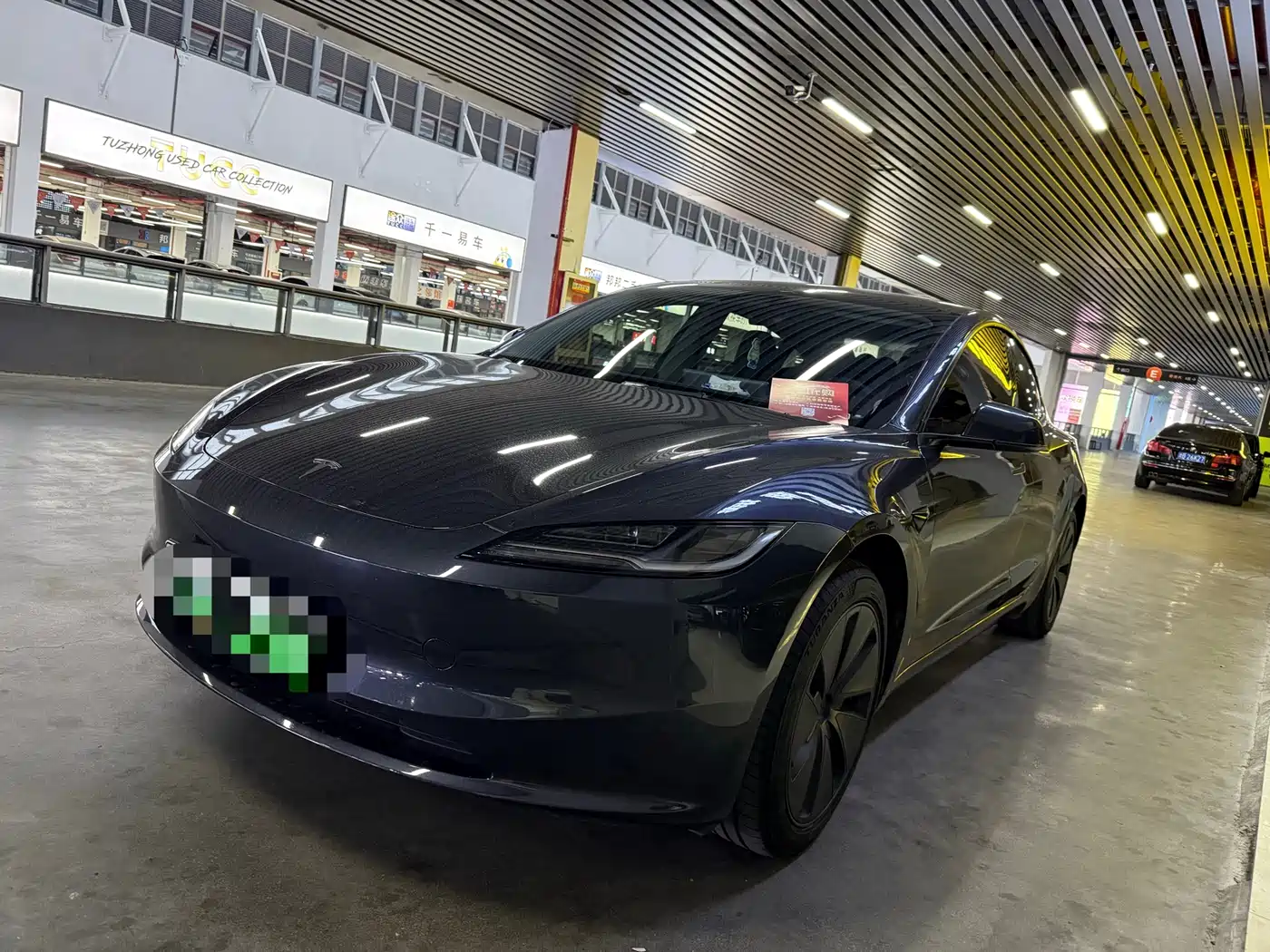 TESLA MODEL 3