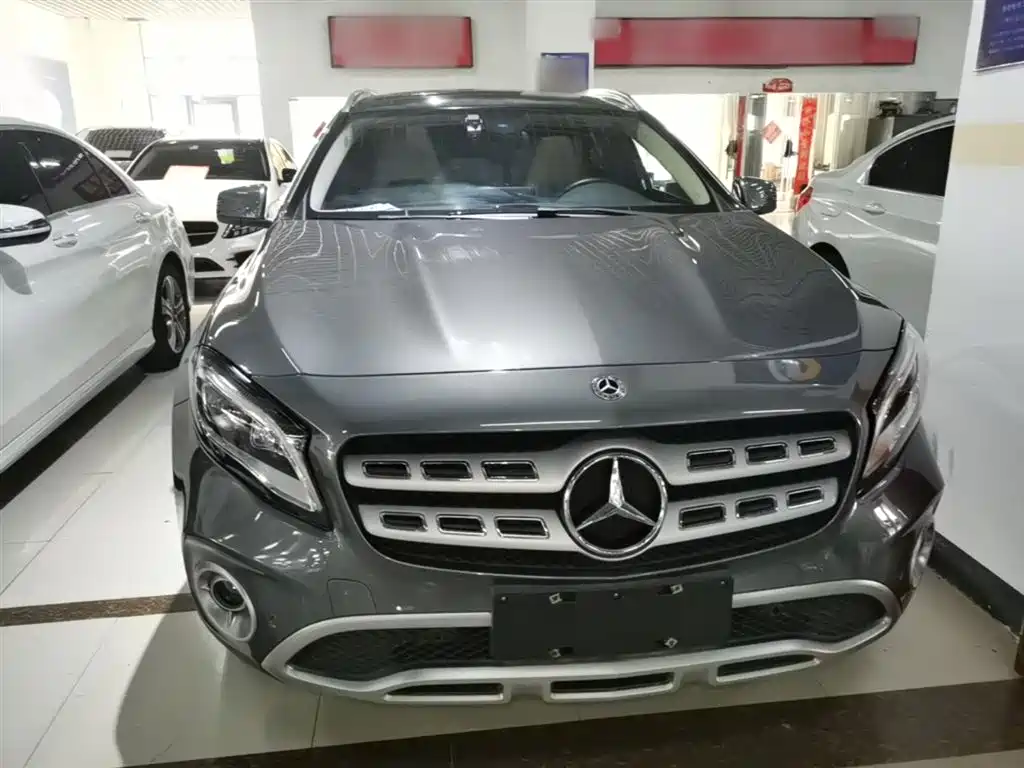 Mercedes-Benz GLA 2017 GLA 220 4MATIC Fashion фото 3
