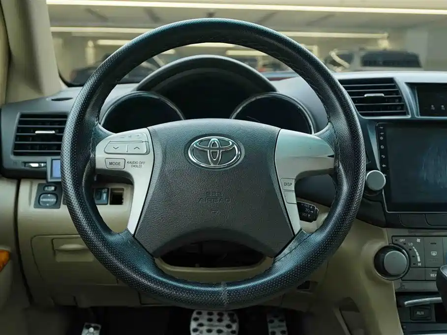 Toyota Highlander 2009 2.7L 2WD 7-seater Elite Edition фото 14