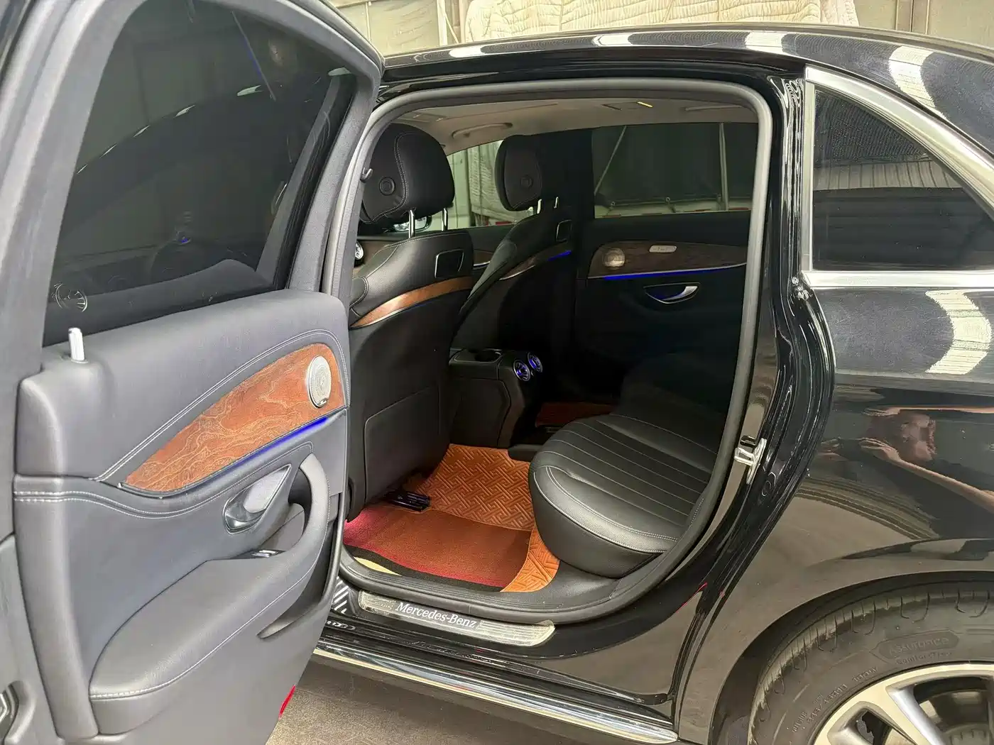 Mercedes-Benz E-Class 2016 E 200 L фото 9