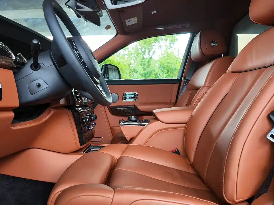 Фото 16 - Rolls-Royce Phantom