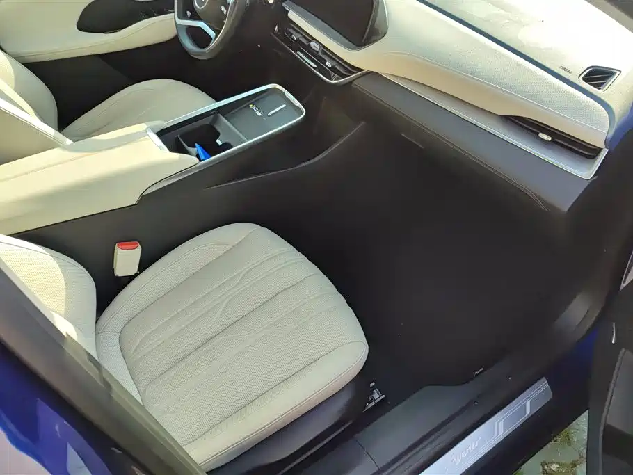 Buick LaCrosse 2023 Avenir Edition фото 8