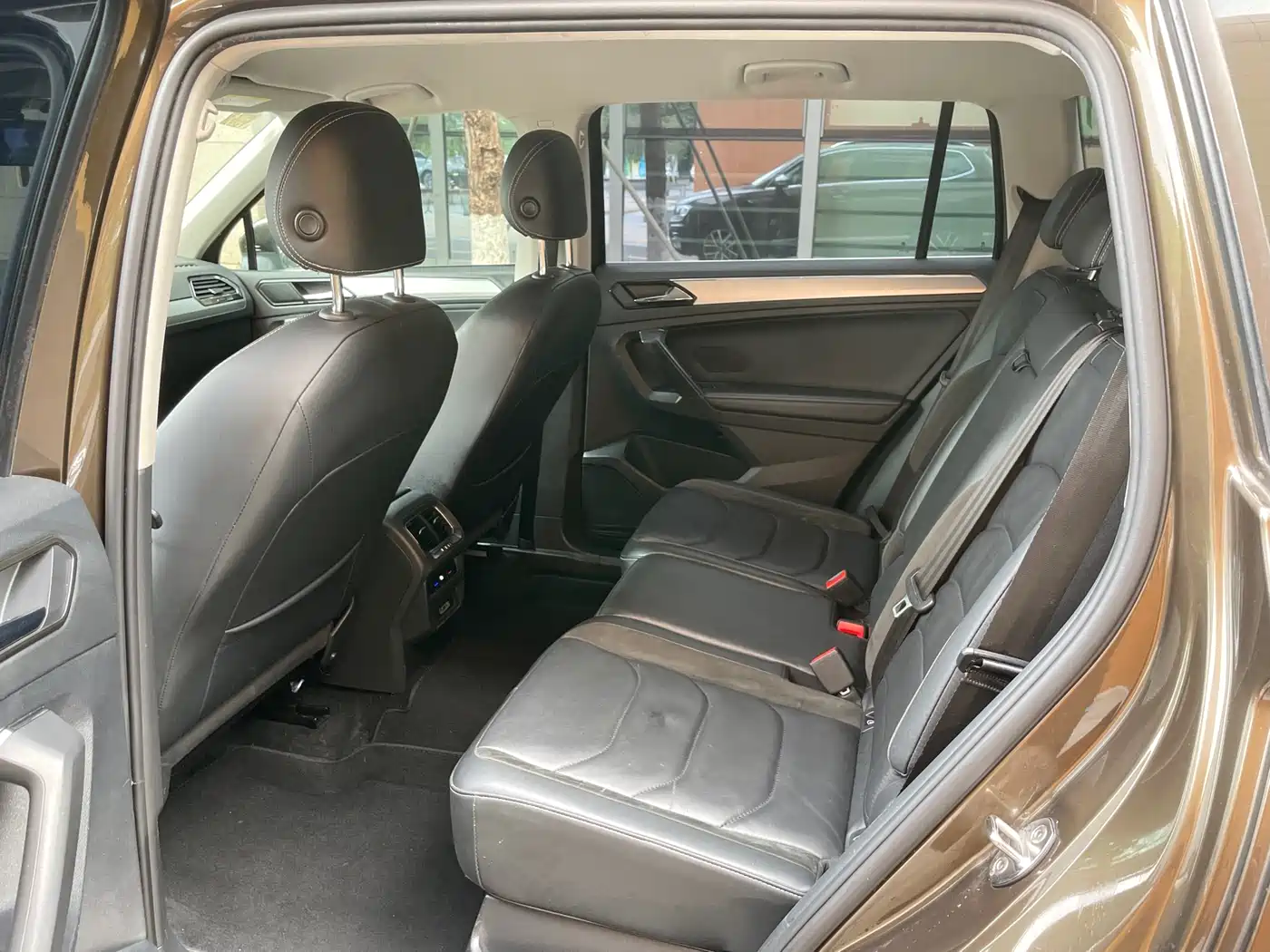 Volkswagen Tiguan L 2018 330TSI Automatic 2WD Comfort Edition фото 7