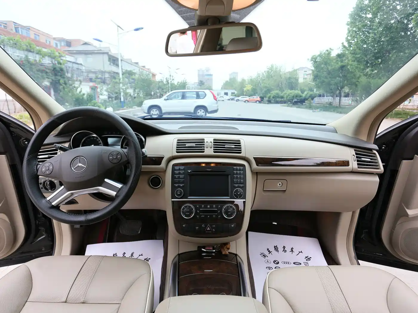 Mercedes-Benz R-Class 2011 R 300 L Luxury фото 13