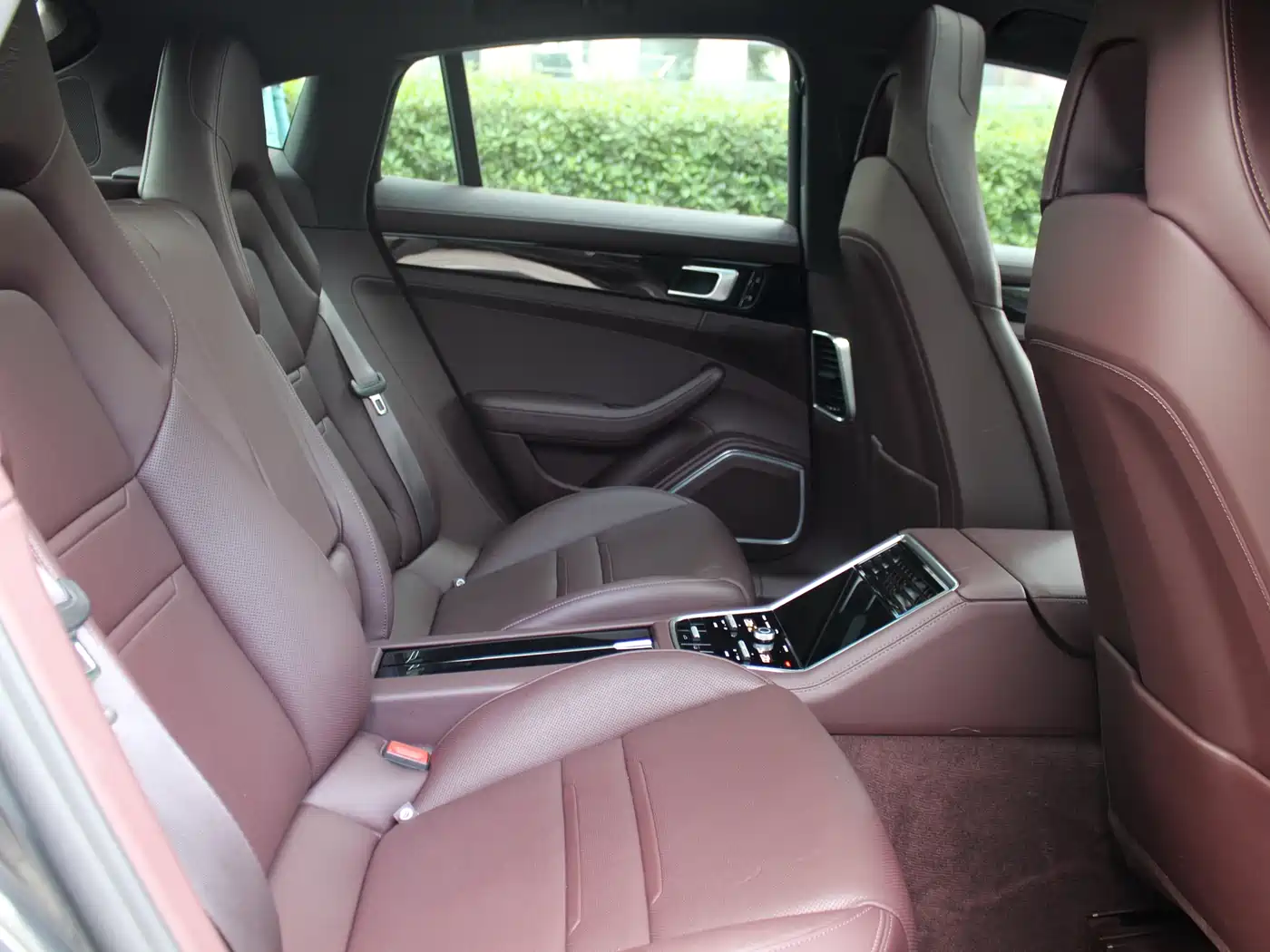 Porsche Panamera 2020 Panamera 10th Anniversary Edition 2.9T фото 14