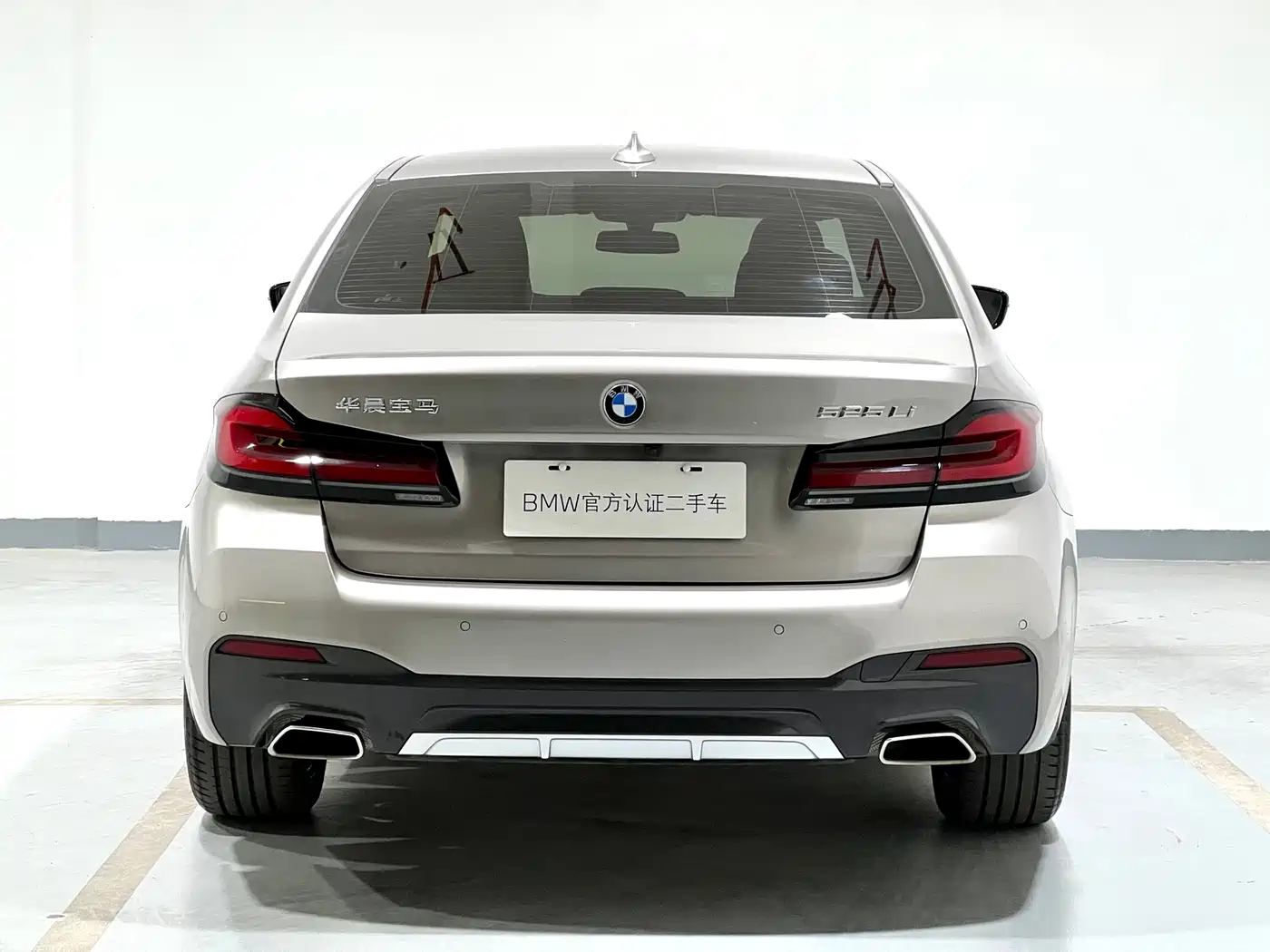 BMW 5 Series 2022 525Li M Sport Package фото 7