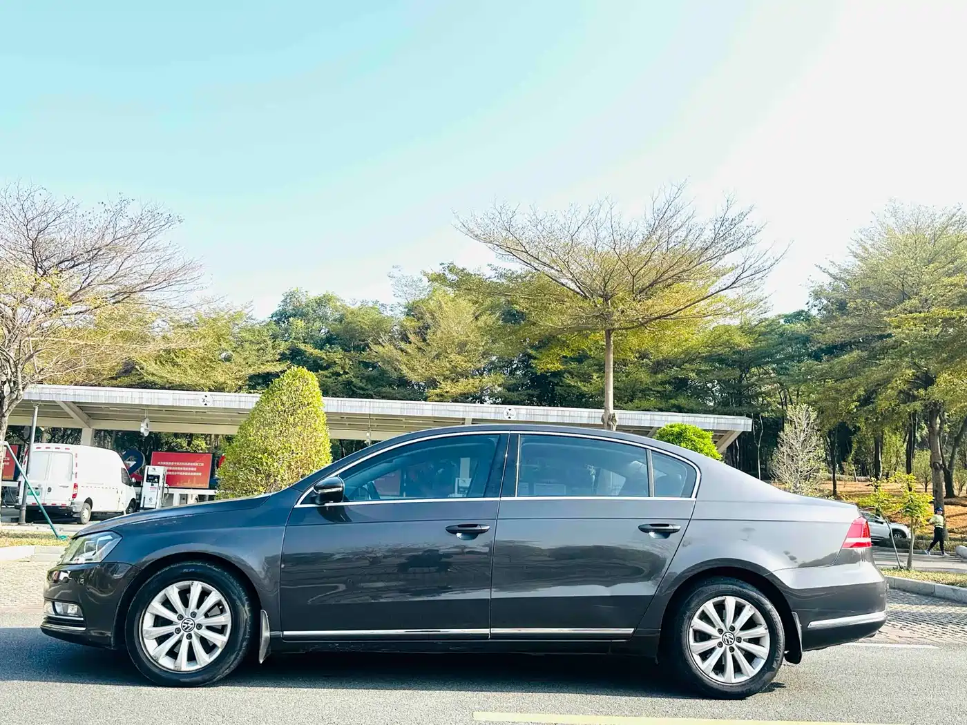 Volkswagen Magotan 2013 2.0TSI Luxury фото 4