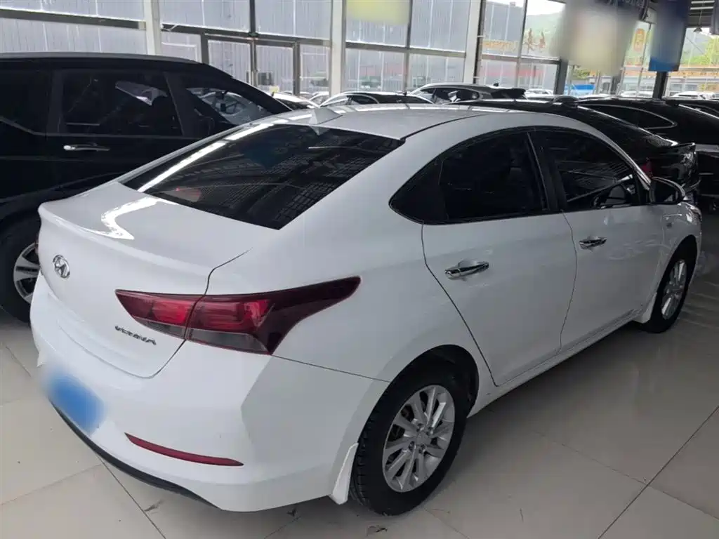 HYUNDAI ACCEPT