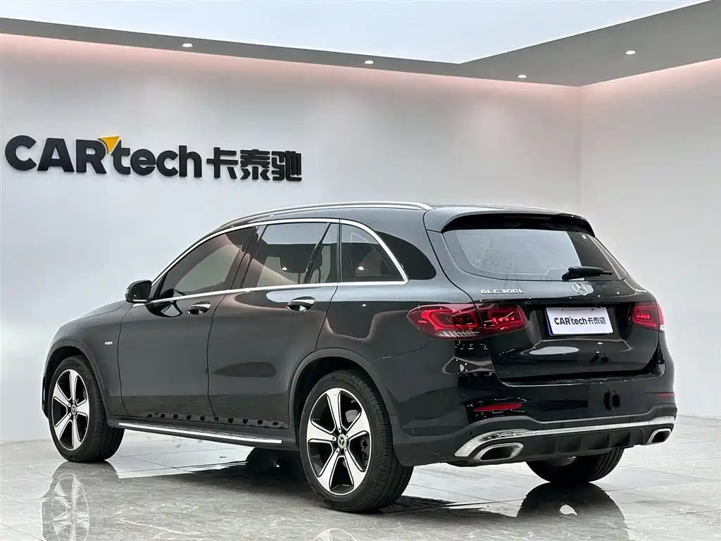 Mercedes-Benz GLC 2022 GLC 300 L 4MATIC Dynamic Collector's Edition фото 3