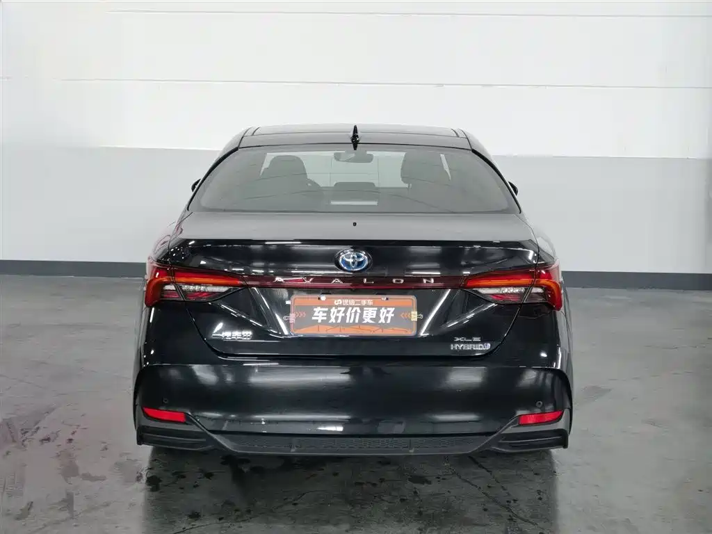 Toyota Avalon 2023 Hybrid 2.5L XLE Premium Edition фото 4