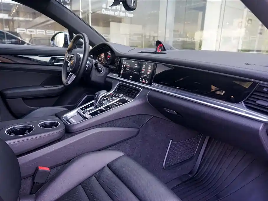 Porsche Panamera 2017 Panamera Executive Long Wheelbase 3.0T фото 13