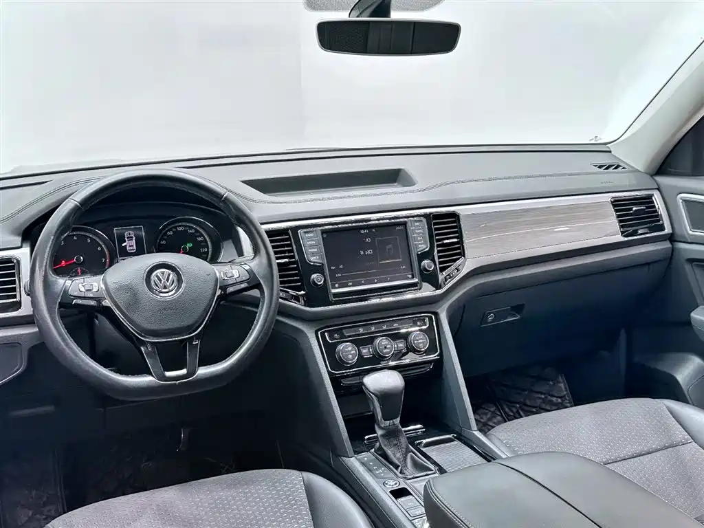Volkswagen Teramont 2017 330TSI 2WD Comfort Edition фото 13