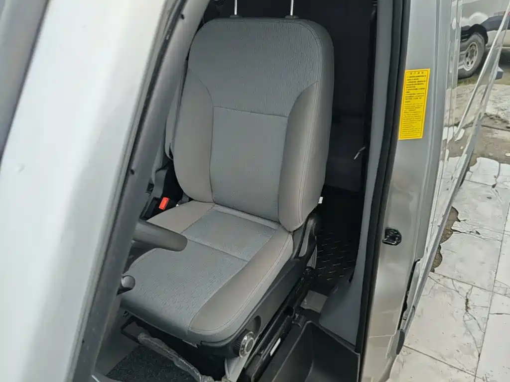 Foton Tuyano 2024 2024 Lucky Elephant Multi-purpose 2.0T Manual Long Wheelbase Medium Roof Single Rear Tire 5/6/7/9-seater