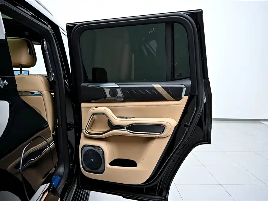 FANG CHENG BAO LEOPARD 8