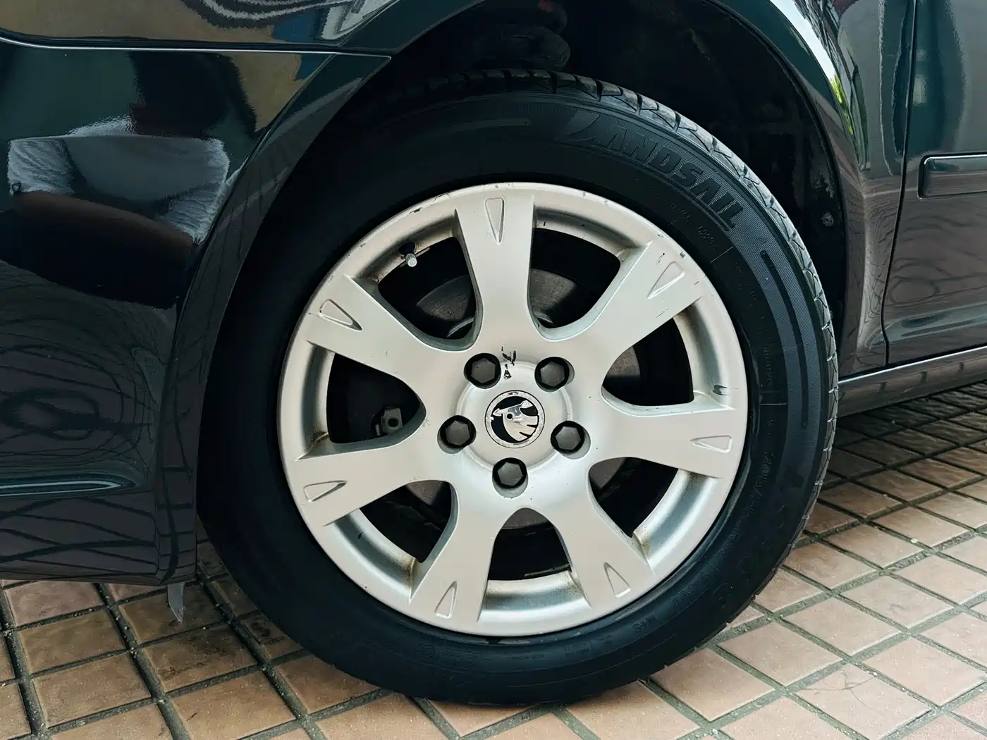 Škoda Octavia 2014 1.6L Auto Yijie Edition фото 15
