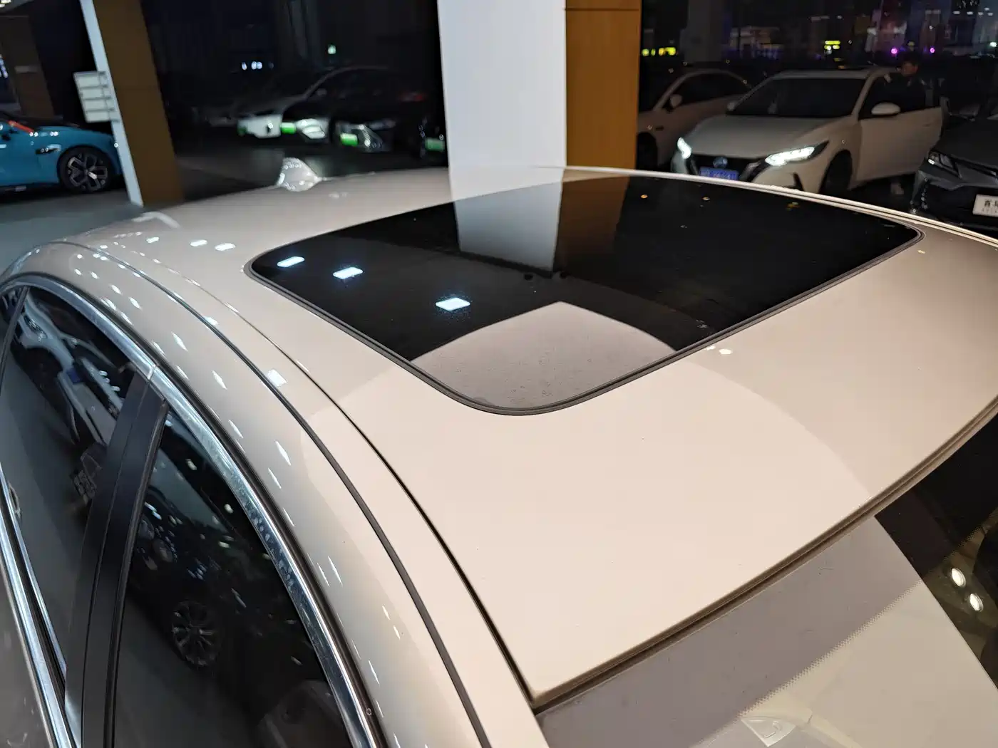 BMW 5 Series 2014 520Li Elegance фото 34