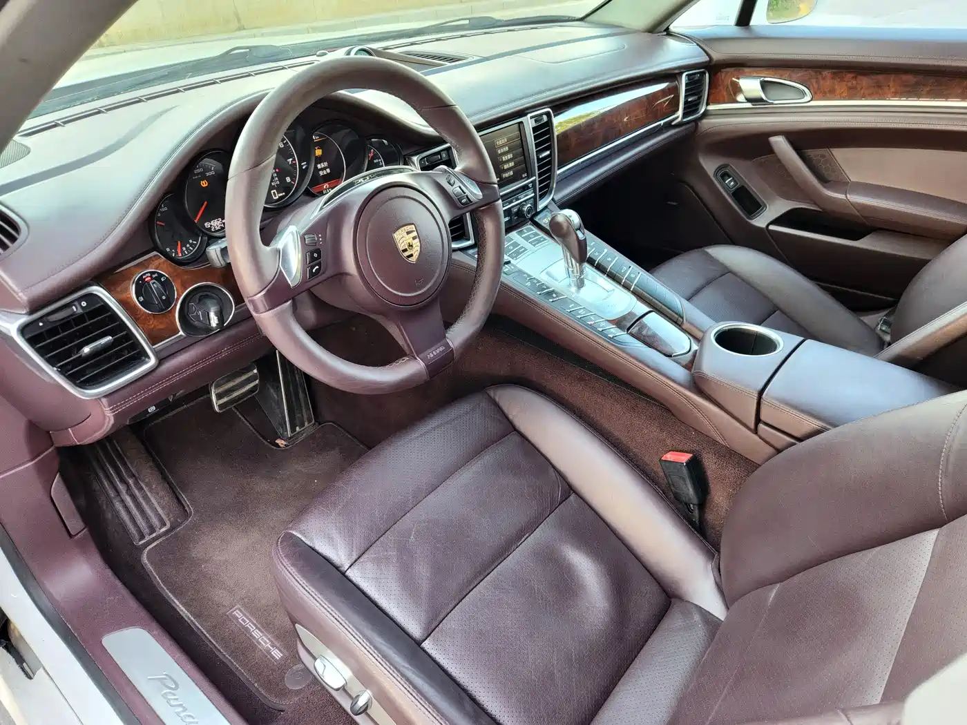 Porsche Panamera 2010 Panamera 4 3.6L фото 10