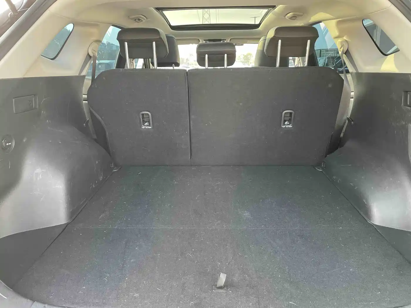 KIA LION PLATINUM EXPANDS THE WORLD