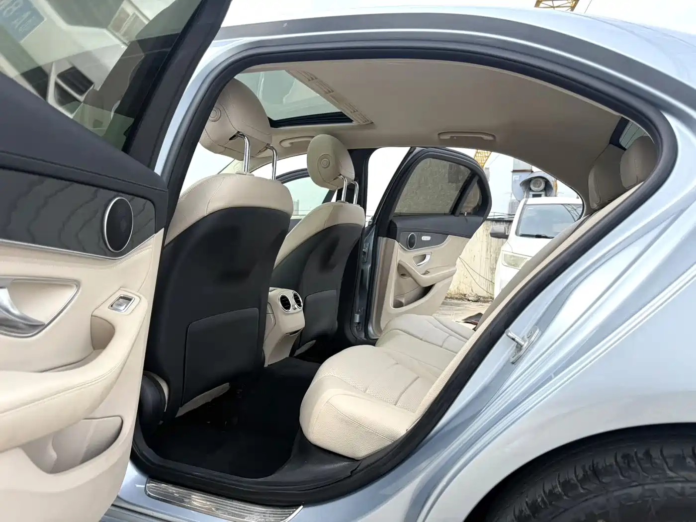 Mercedes-Benz C-Class 2016 2015 Facelift C 180 L Sport