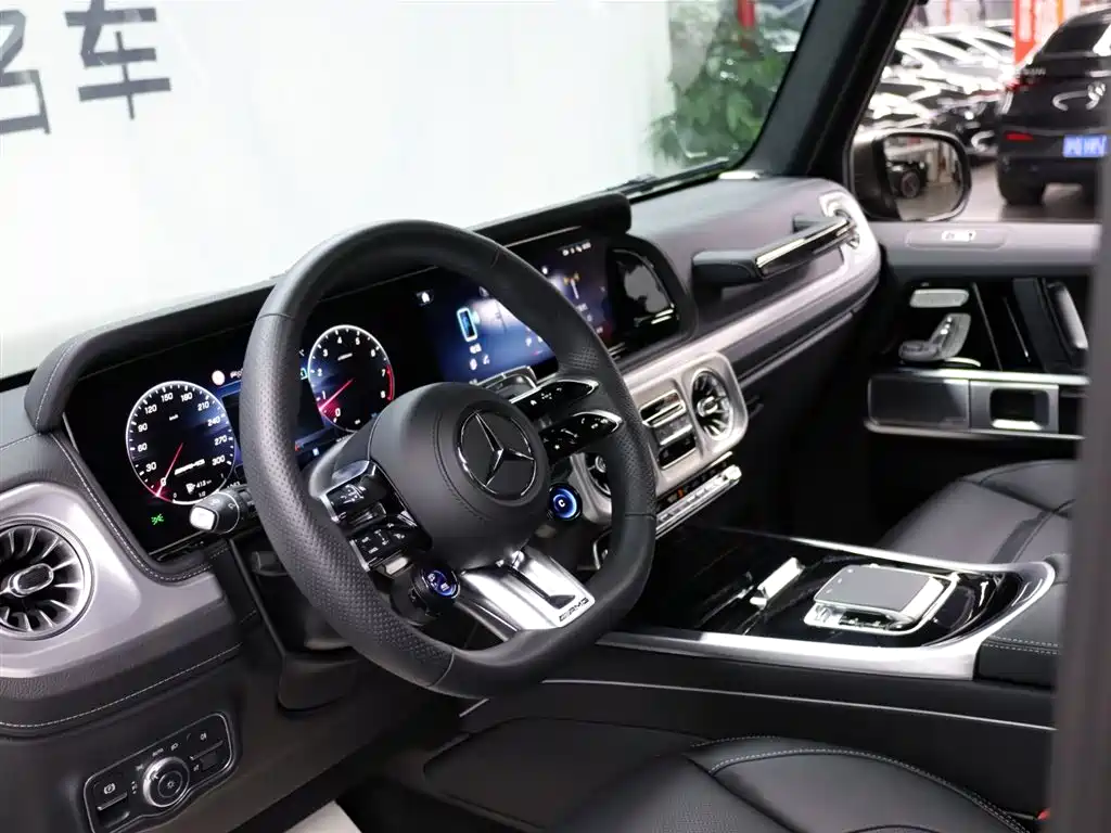 Mercedes-Benz G-Class AMG 2025 AMG G 63 фото 8