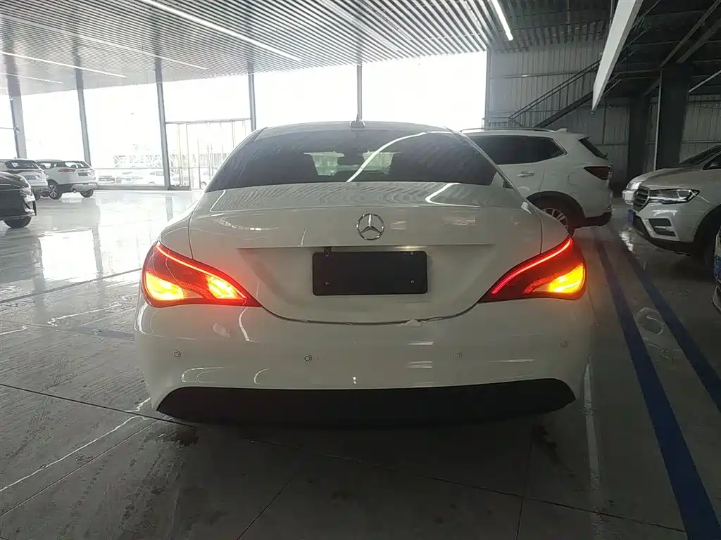 Mercedes-Benz CLA (Import) 2017 Facelift CLA 180 фото 6