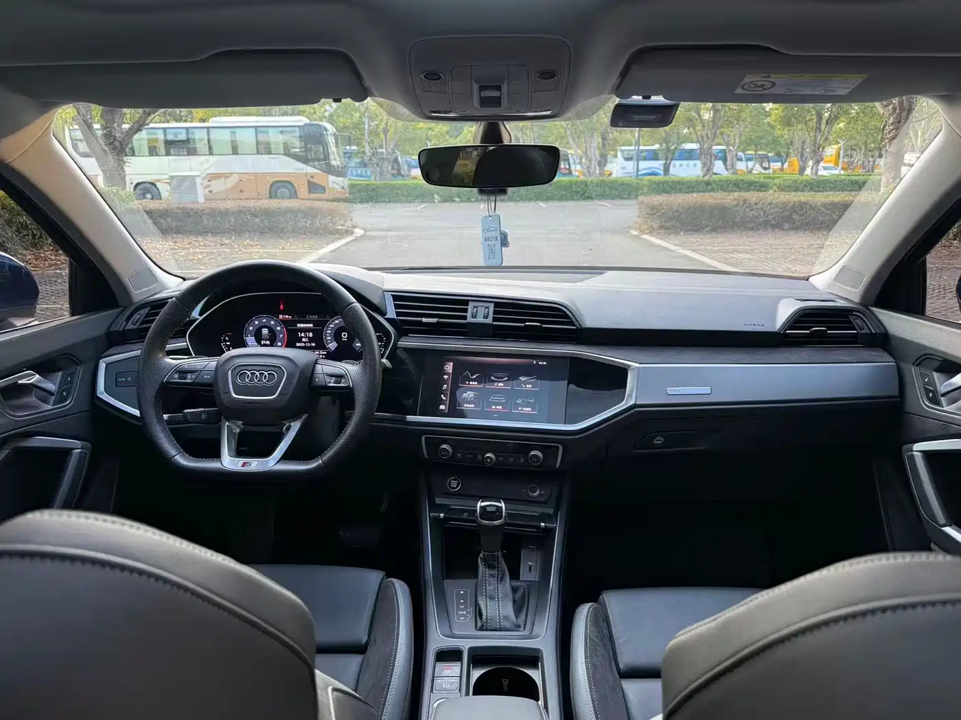 Audi Q3 Sportback 2021 40 TFSI Premium Life Edition фото 5