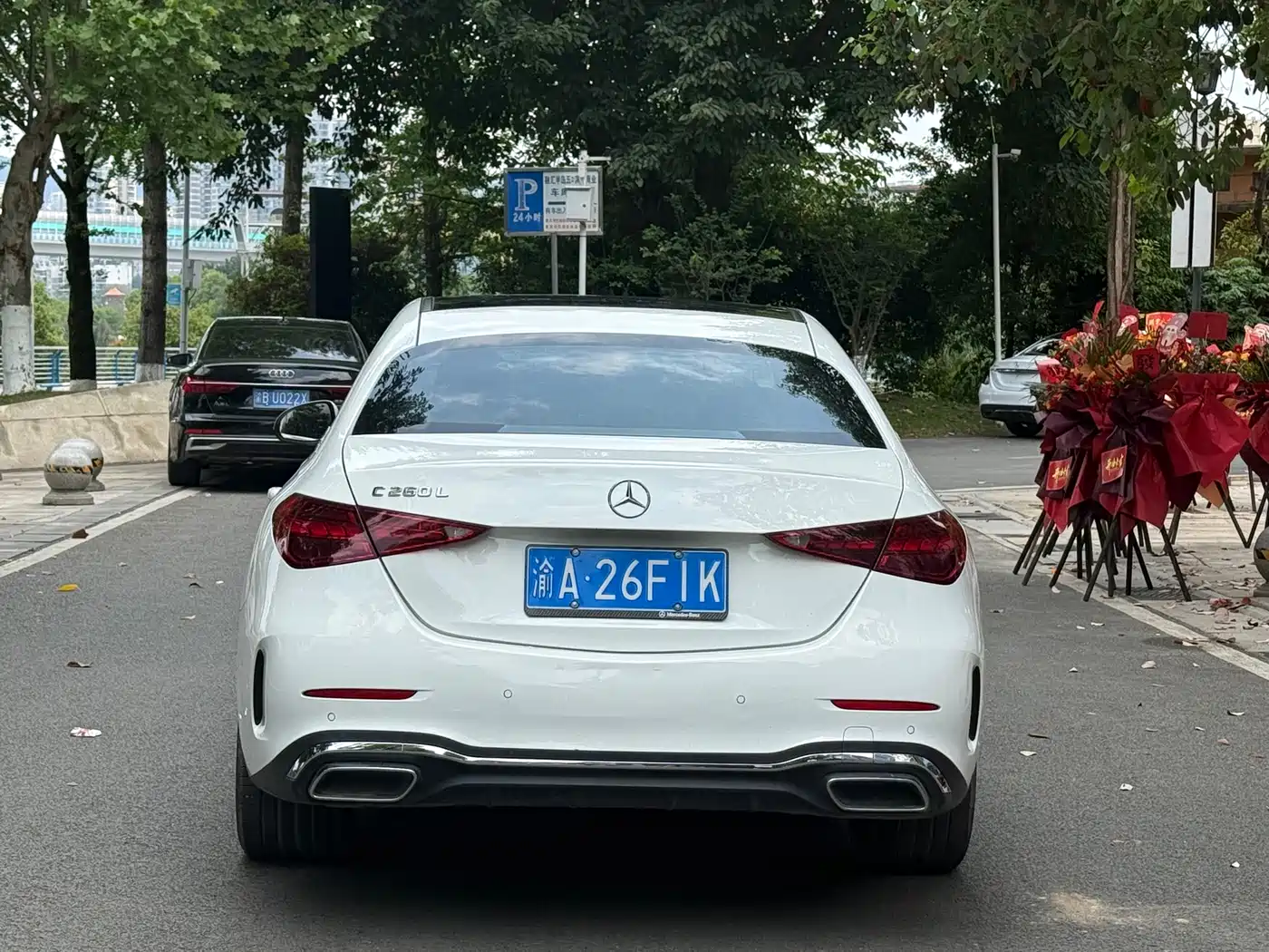 MERCEDES-BENZ C CLASS