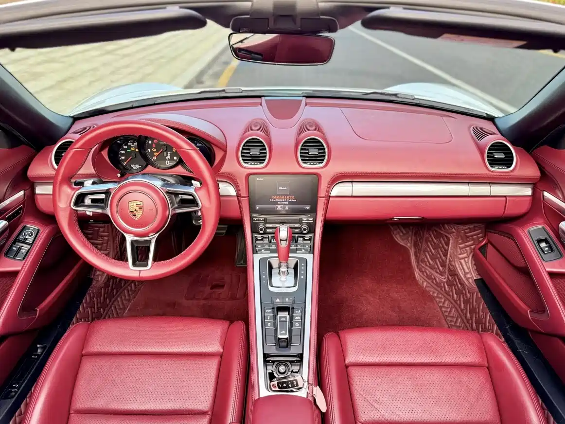 Porsche 718 2018 Boxster 2.0T фото 10