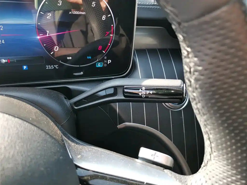 Mercedes-Benz C-Class 2024 C 200 L Sport Edition фото 6