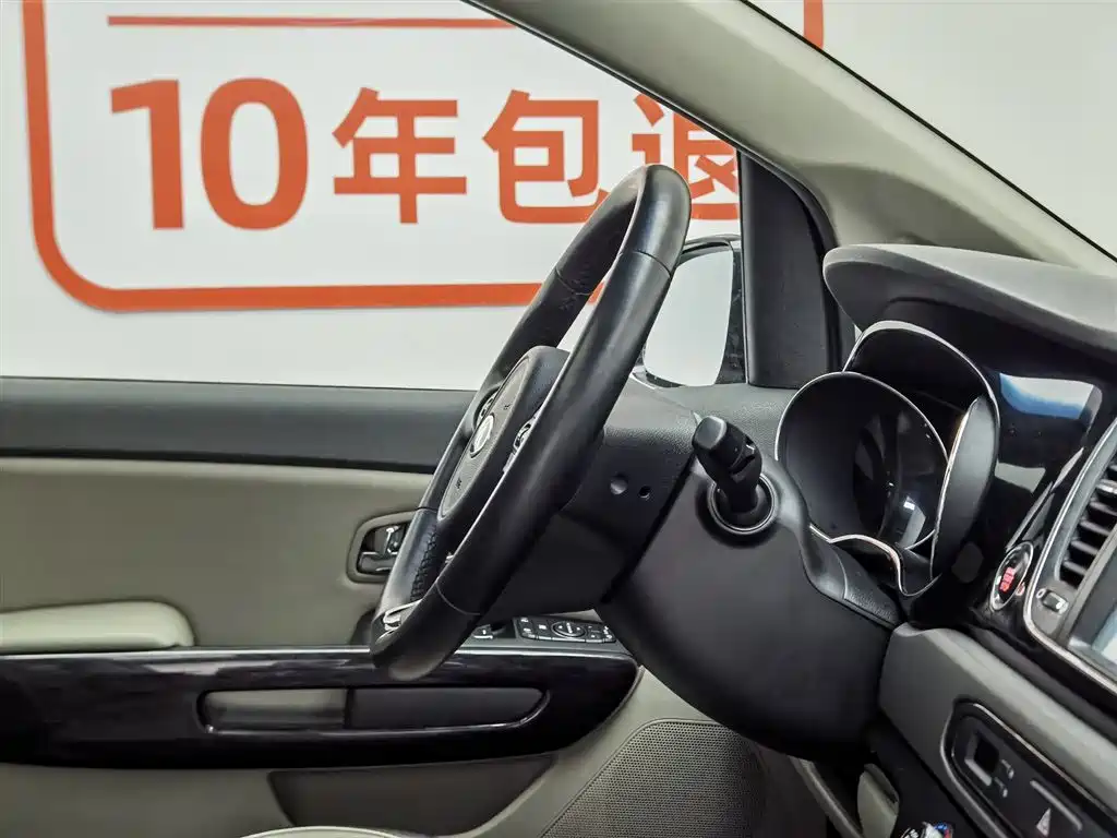 Kia Carnival (Import) 2015 3.3GDI Luxury (China V) фото 22