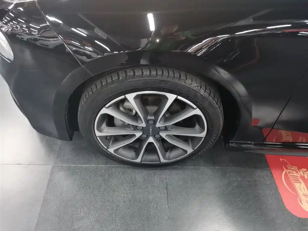 Lynk & Co 03 2019 2.0TD Auto Power Version фото 23
