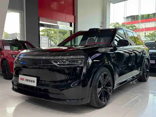 AITO Wenjie AITO M8 2025
