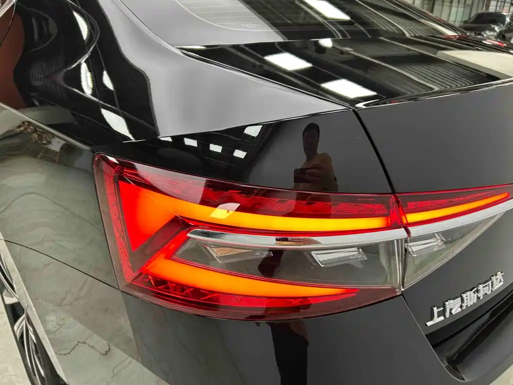 Škoda Superb 2024 2025 Model TSI280 DSG Premium Edition