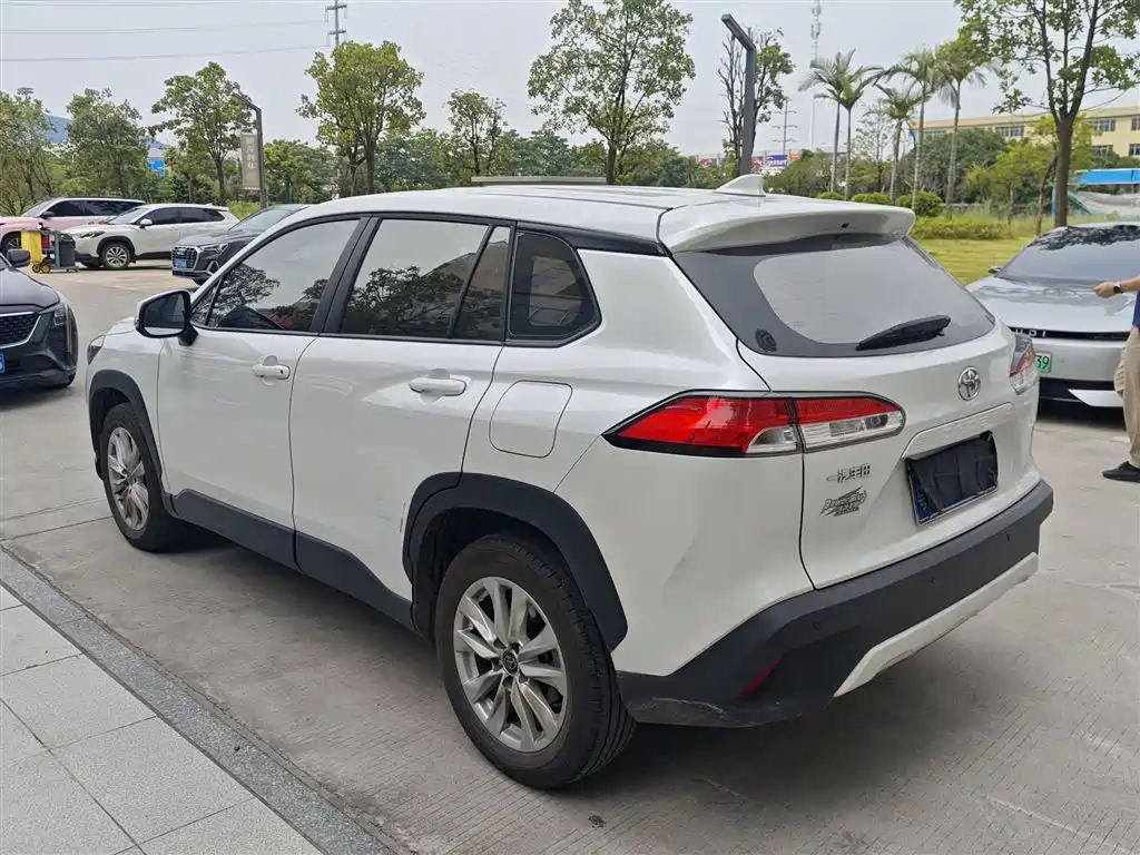 Toyota Corolla Cross 2024 2023 2.0L Pioneer Edition