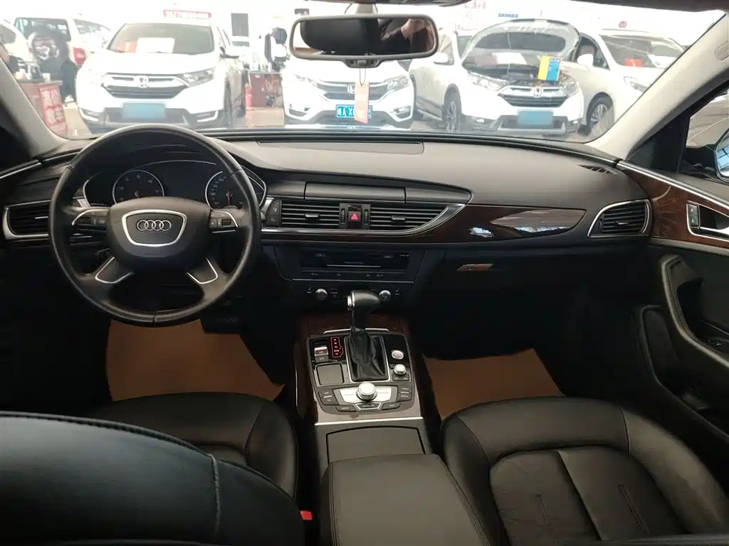 Audi A6L 2014 30 FSI Comfort фото 10