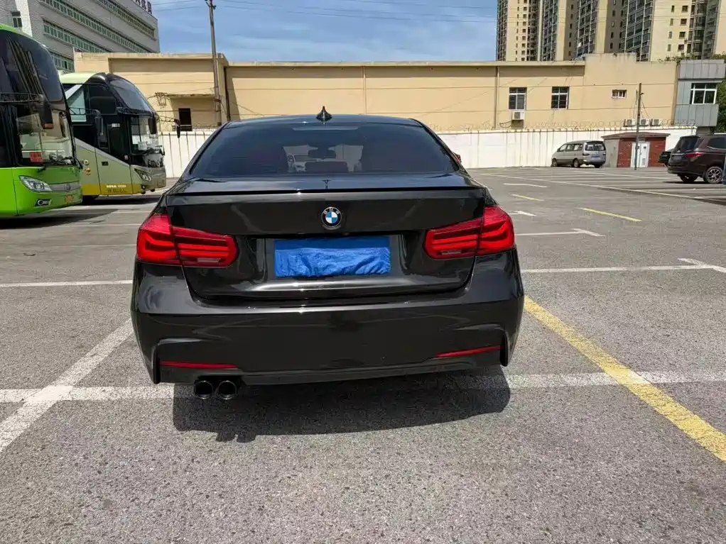 Фото 3 - BMW 3 Series