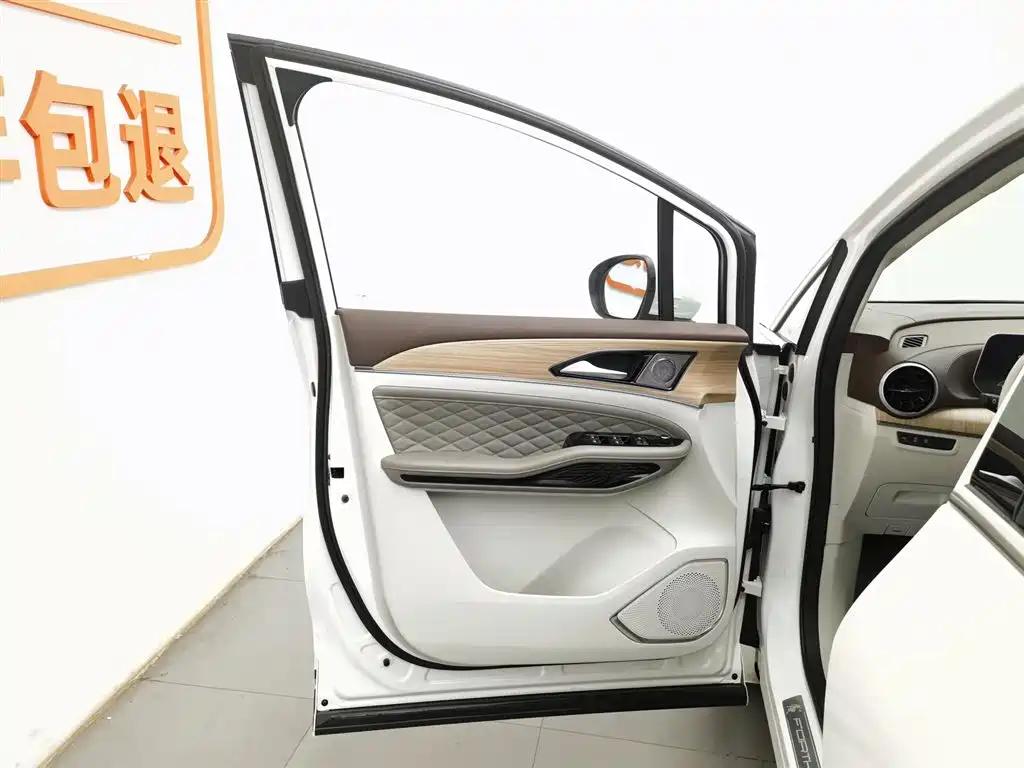 DONGFENG POPULAR YACHTS