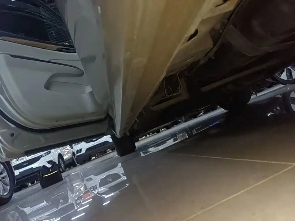Фото 22 - Buick GL8