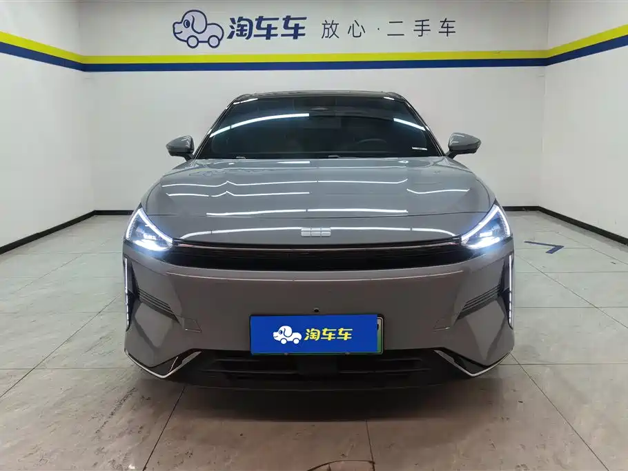 Geely Galaxy Galaxy L6 2024 125km PLUS Soaring Dragon Edition фото 2