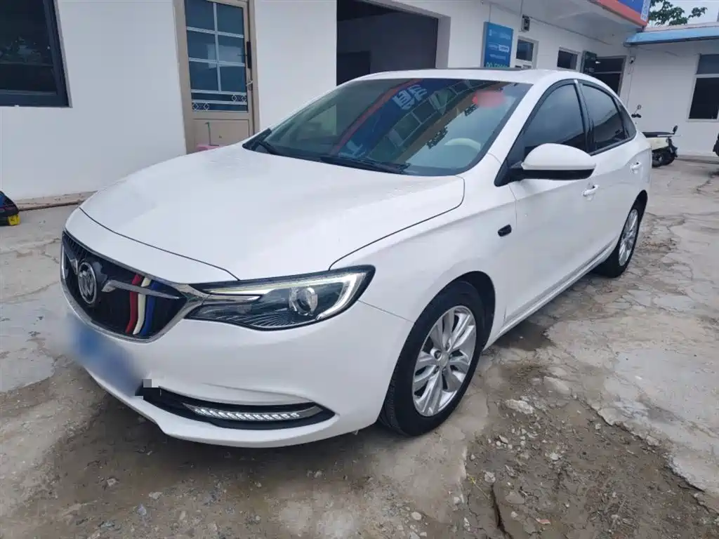 Buick Excelle 2018 15T Dual Clutch Elite (China V) фото 2