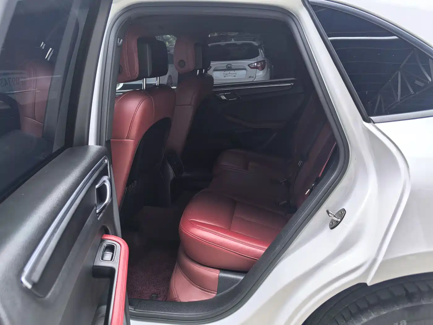 Porsche Macan 2017 Macan 2.0T фото 9