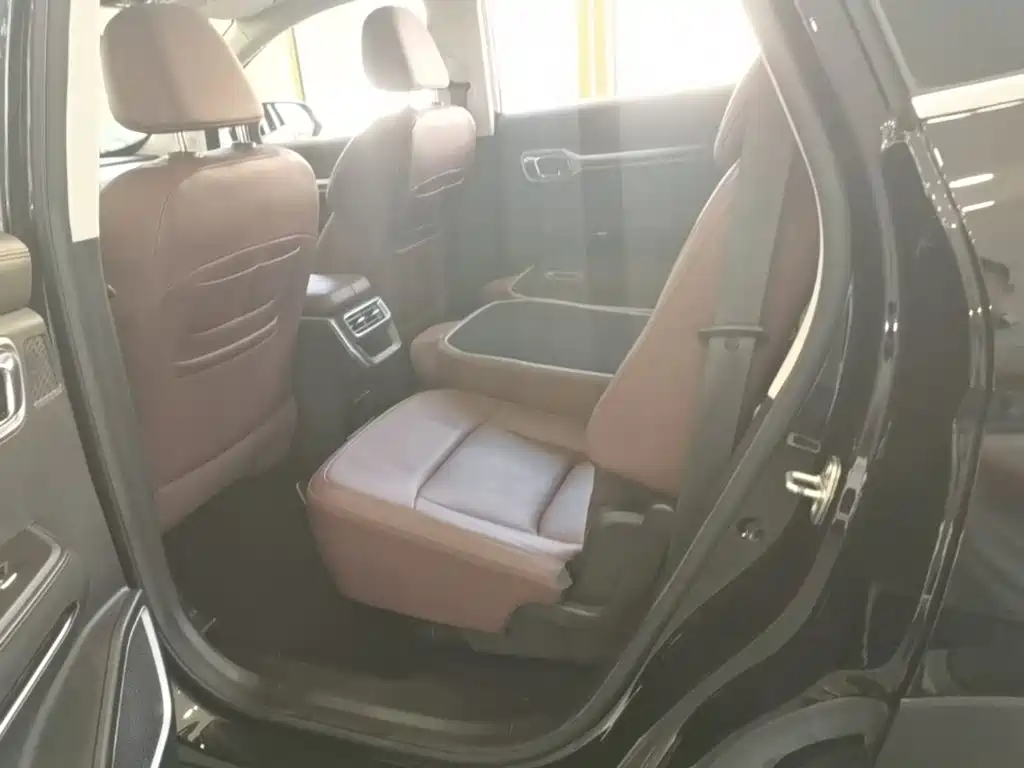 Geely Haoyue 2021 2022 1.8TD DCT Luxury 7-Seater