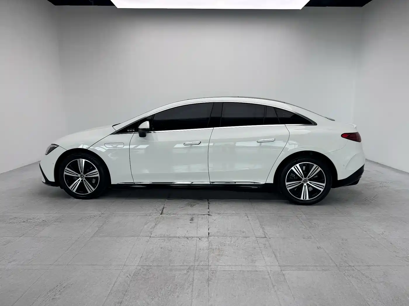 Mercedes-Benz EQE 2025 2025 500 4MATIC Pioneer