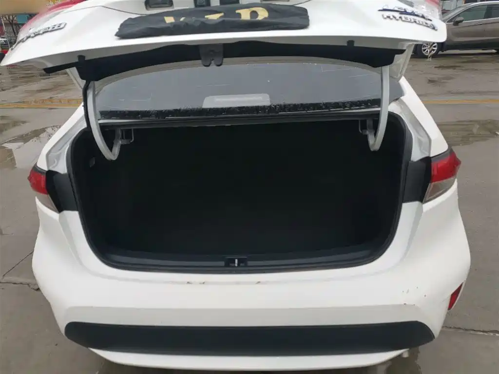 Toyota Levin 2022 Dual Engine 1.8H E-CVT Leading Edition фото 19