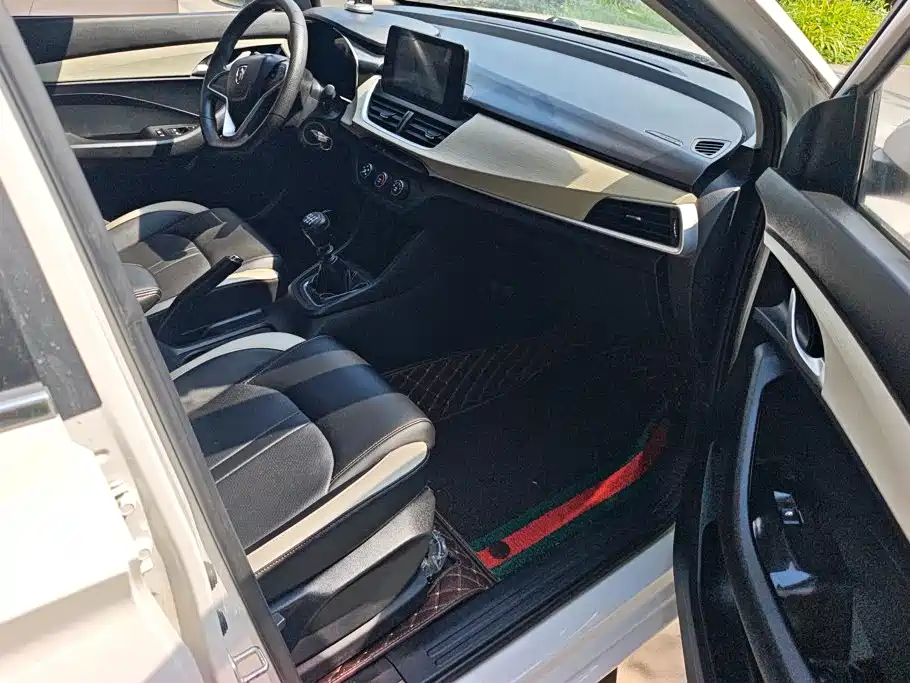 Baojun 360 2020 2019 1.5L Manual Elite China VI