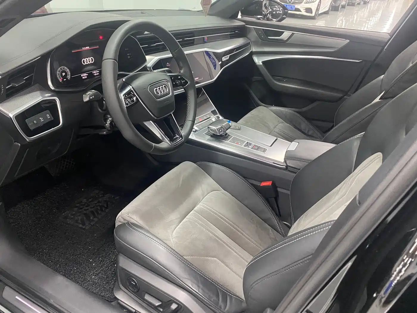 Audi A6L 2021 40 TFSI Luxury Elegance фото 9