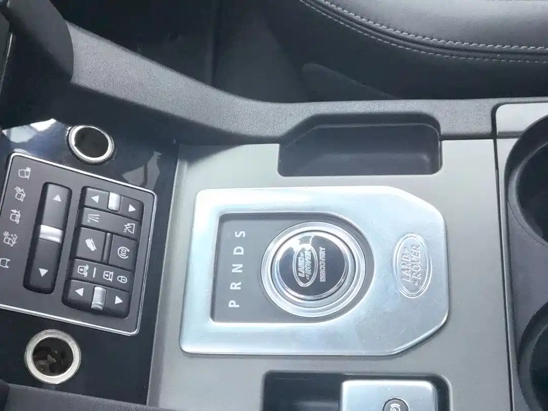 Land Rover Discovery 2014 3.0 SC V6 HSE Luxury фото 19