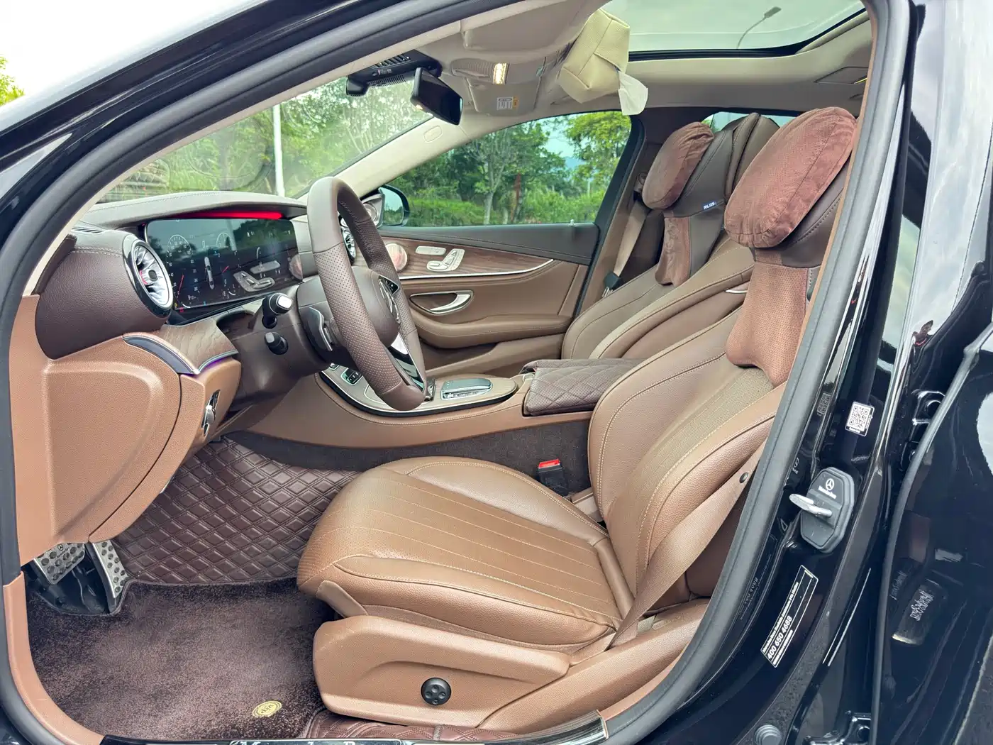 Mercedes-Benz E-Class 2022 Second Facelift E 300 L Luxury фото 11