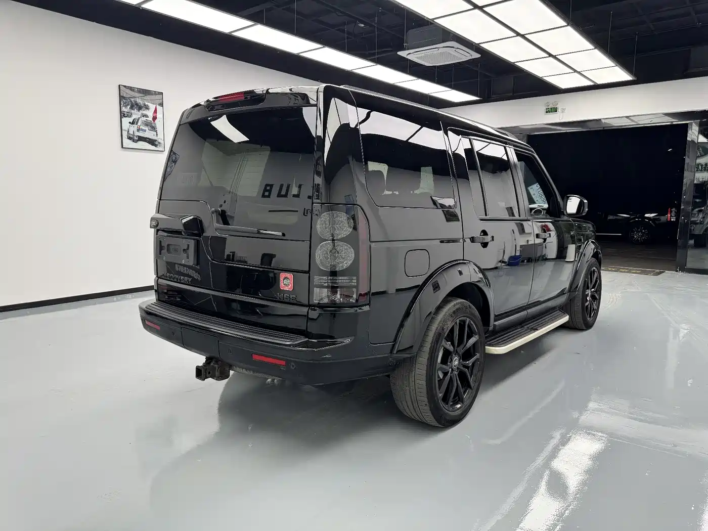 Land Rover Discovery 2016 3.0 SC V6 HSE фото 4