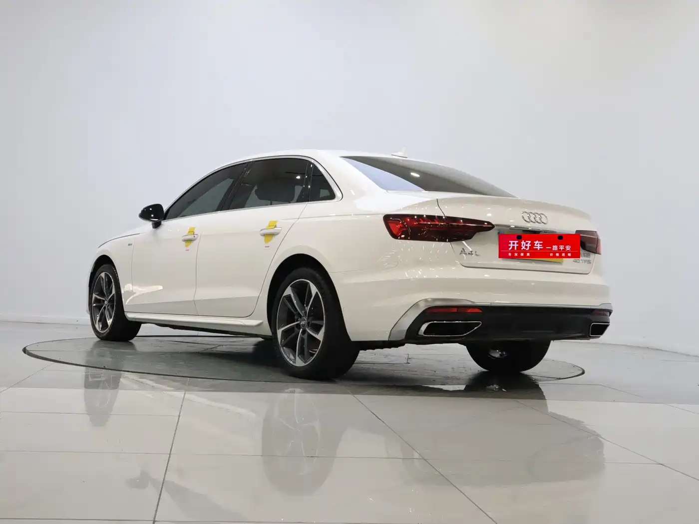 Audi A4L 2020 40 TFSI Fashion Dynamic Edition фото 3